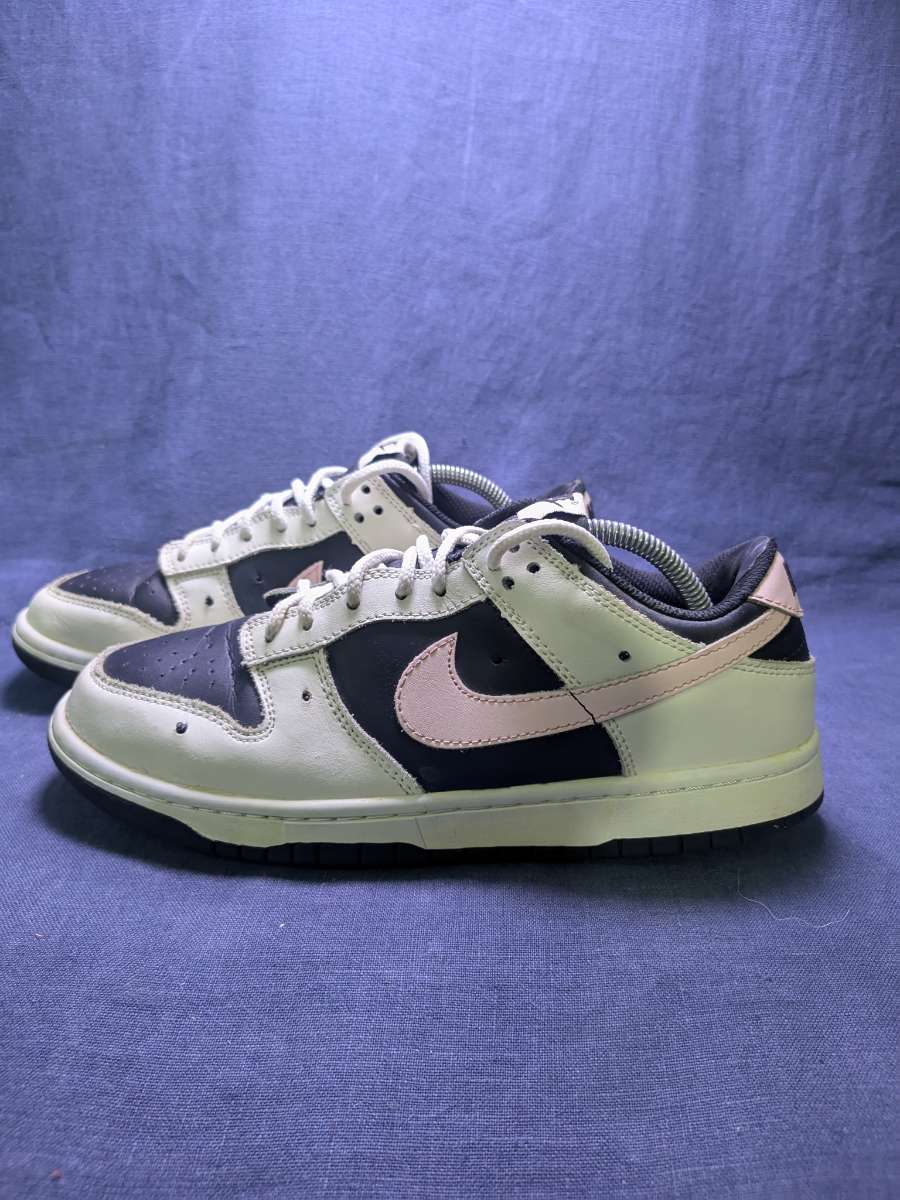 NIKE DUNK LOW PALE PANDA