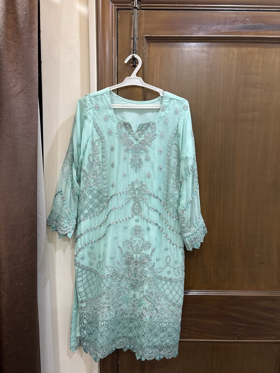 Maryum N Maria 3 piece stitched embroidered suit