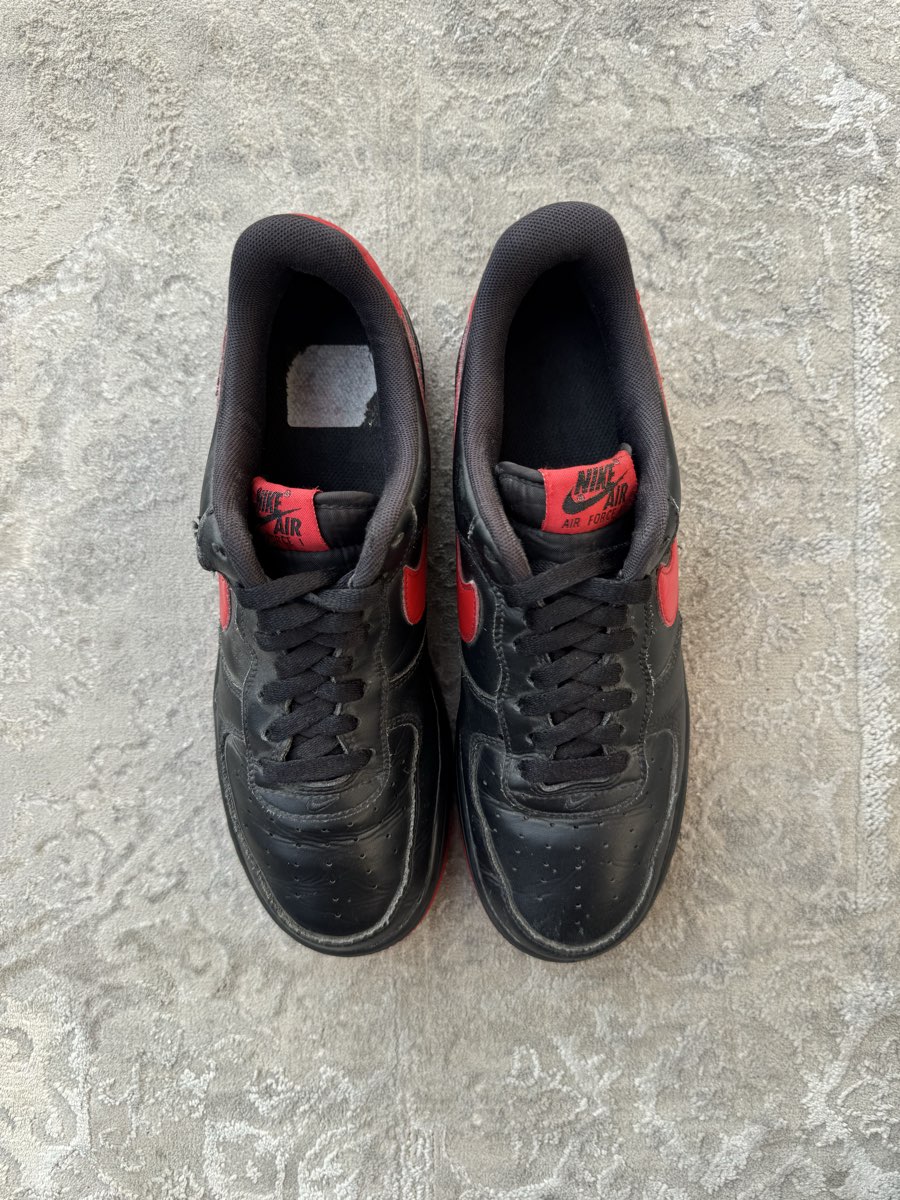 Nike air force bred toe
