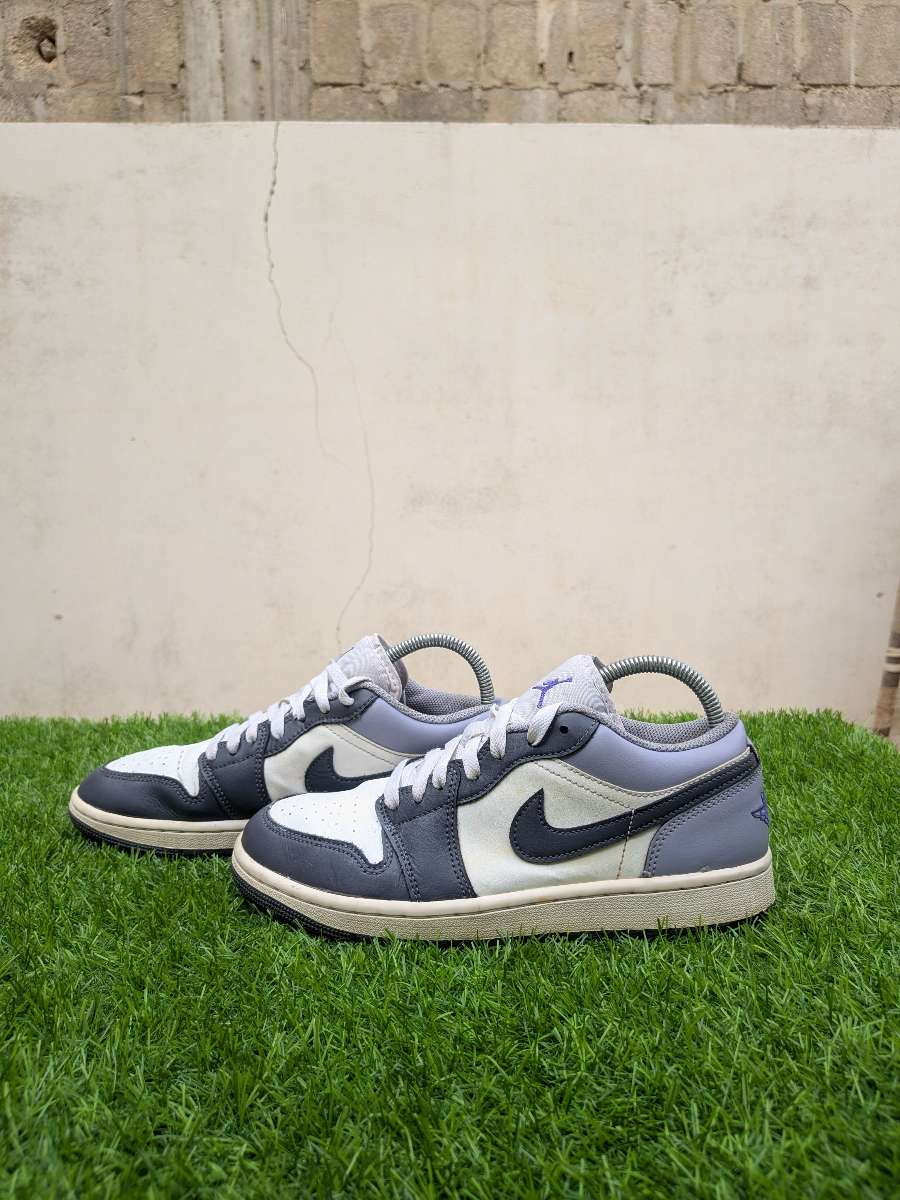 NIKE JORDAN LOW X INDIGO HAZE