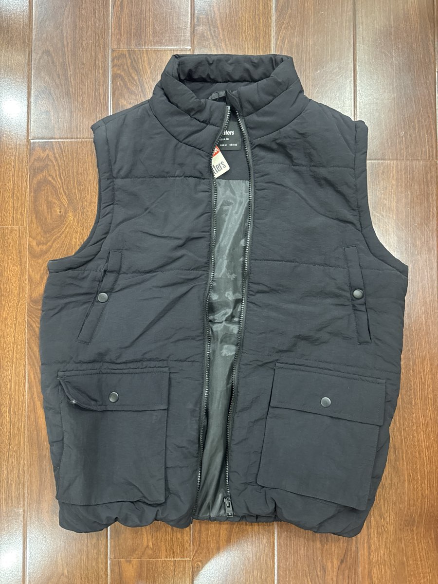 Black Outfitters Puffer Vest