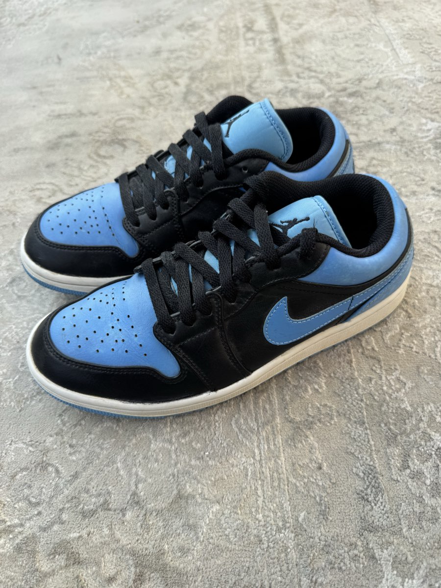 Jordan 1 university black