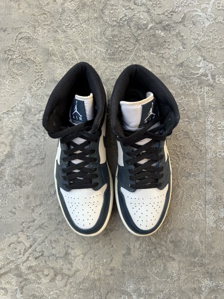Jordan 1 obsidian mid