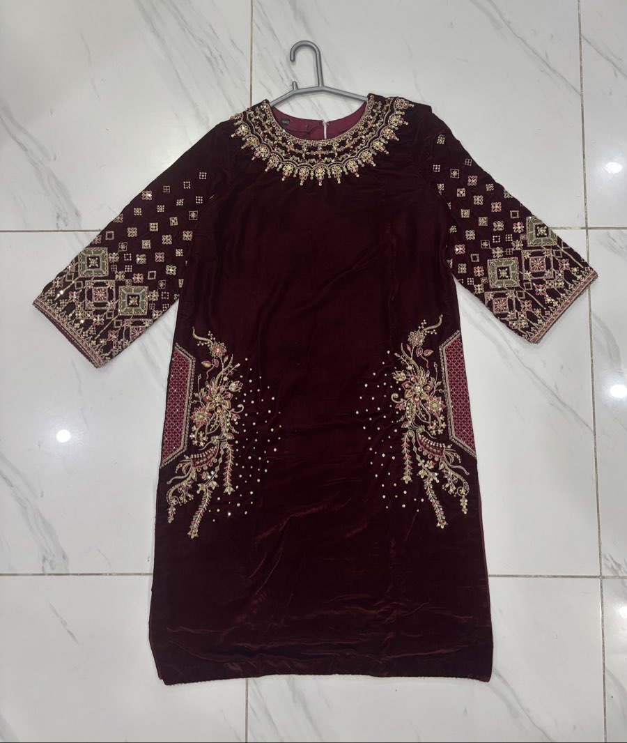 Naqshi Maroon Velvet Embroidered Suit