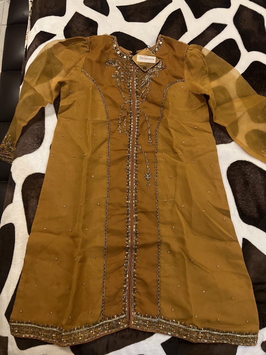 Naqshi gharara